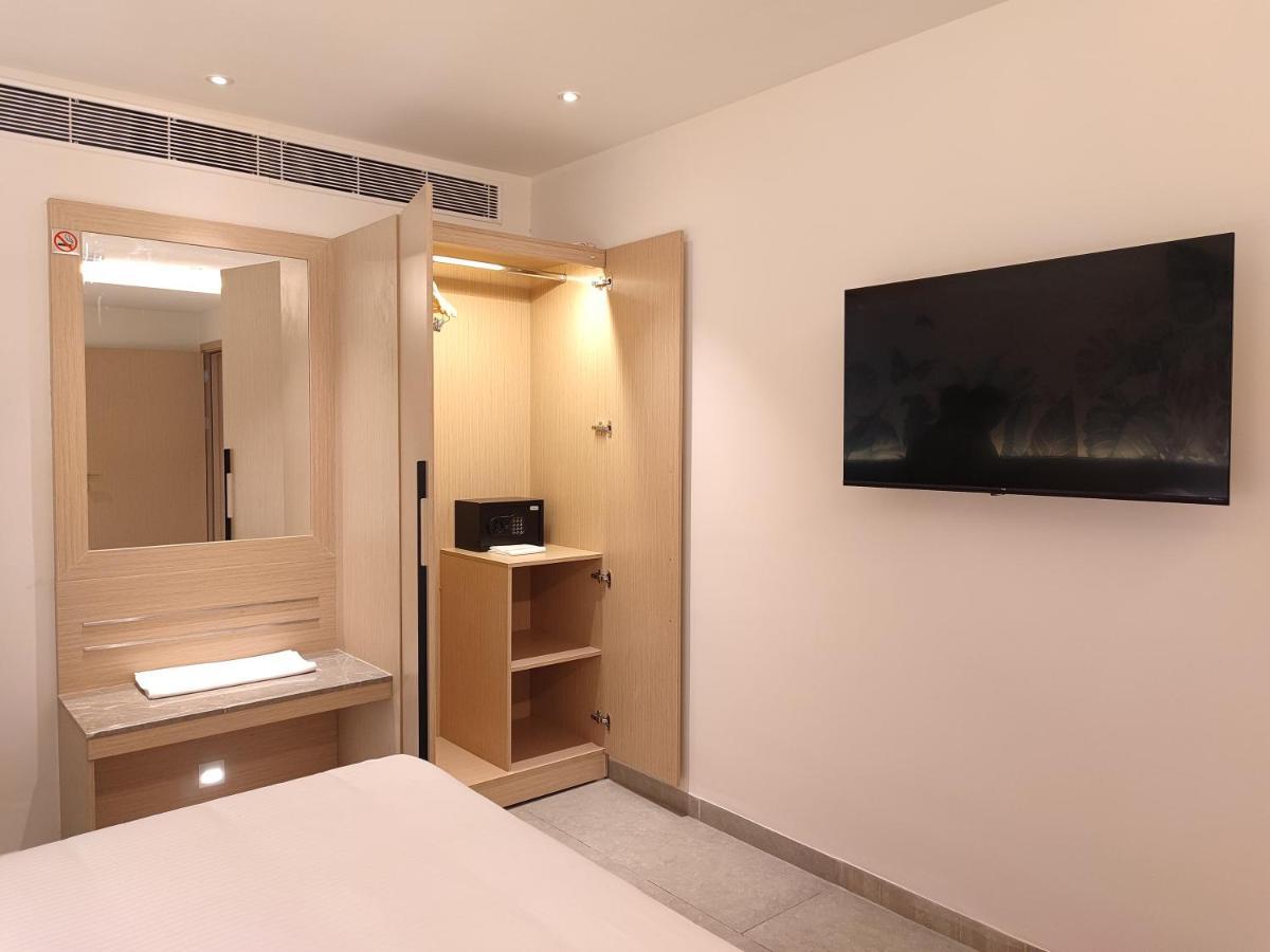 Signature Hotels Визакхапатнам Екстериор снимка