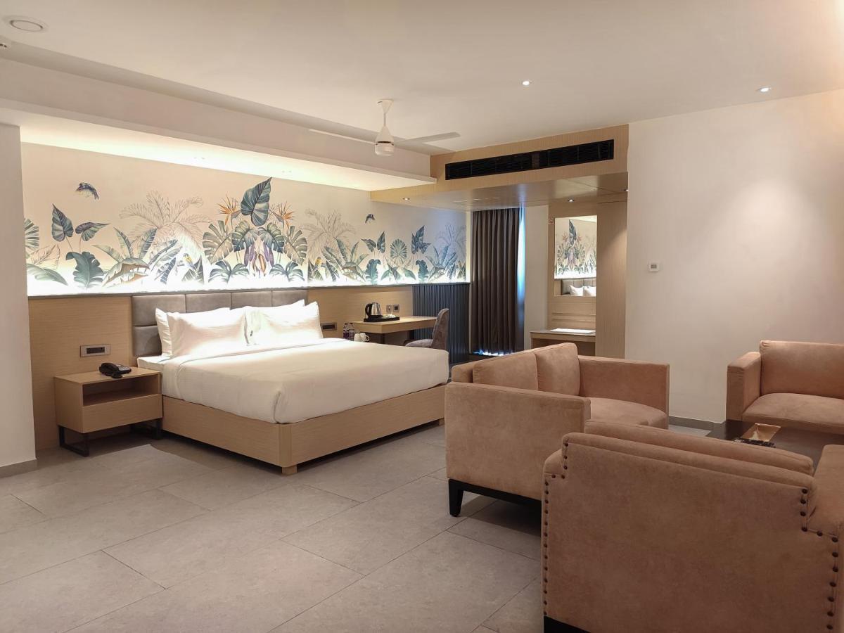 Signature Hotels Визакхапатнам Екстериор снимка